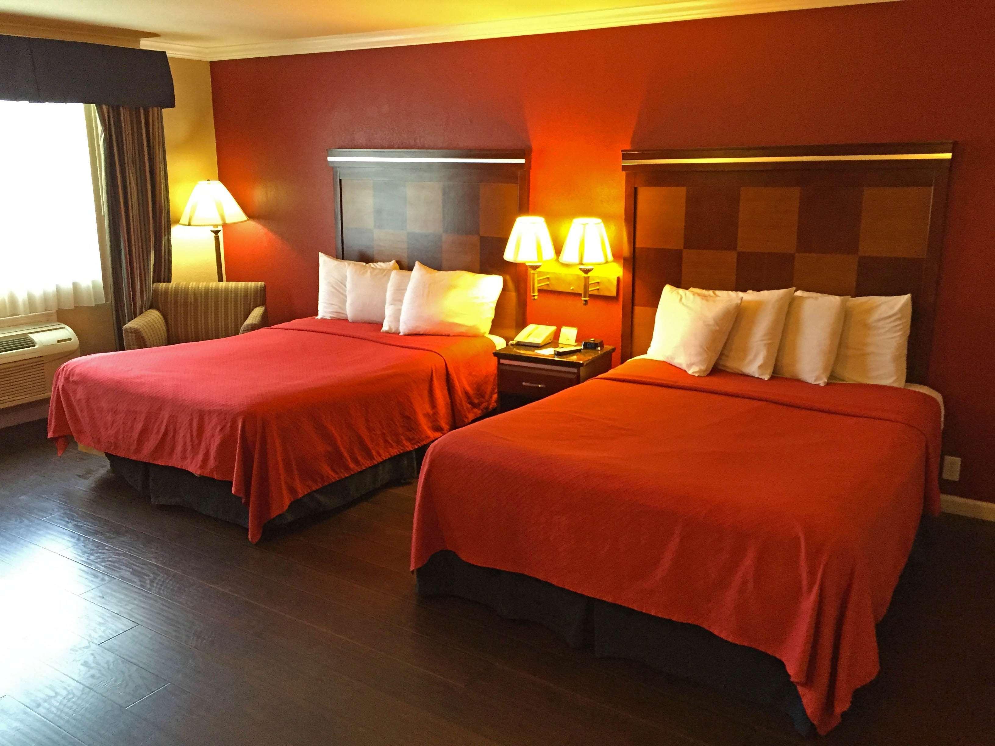 Inn At Bayshore San Mateo Dış mekan fotoğraf