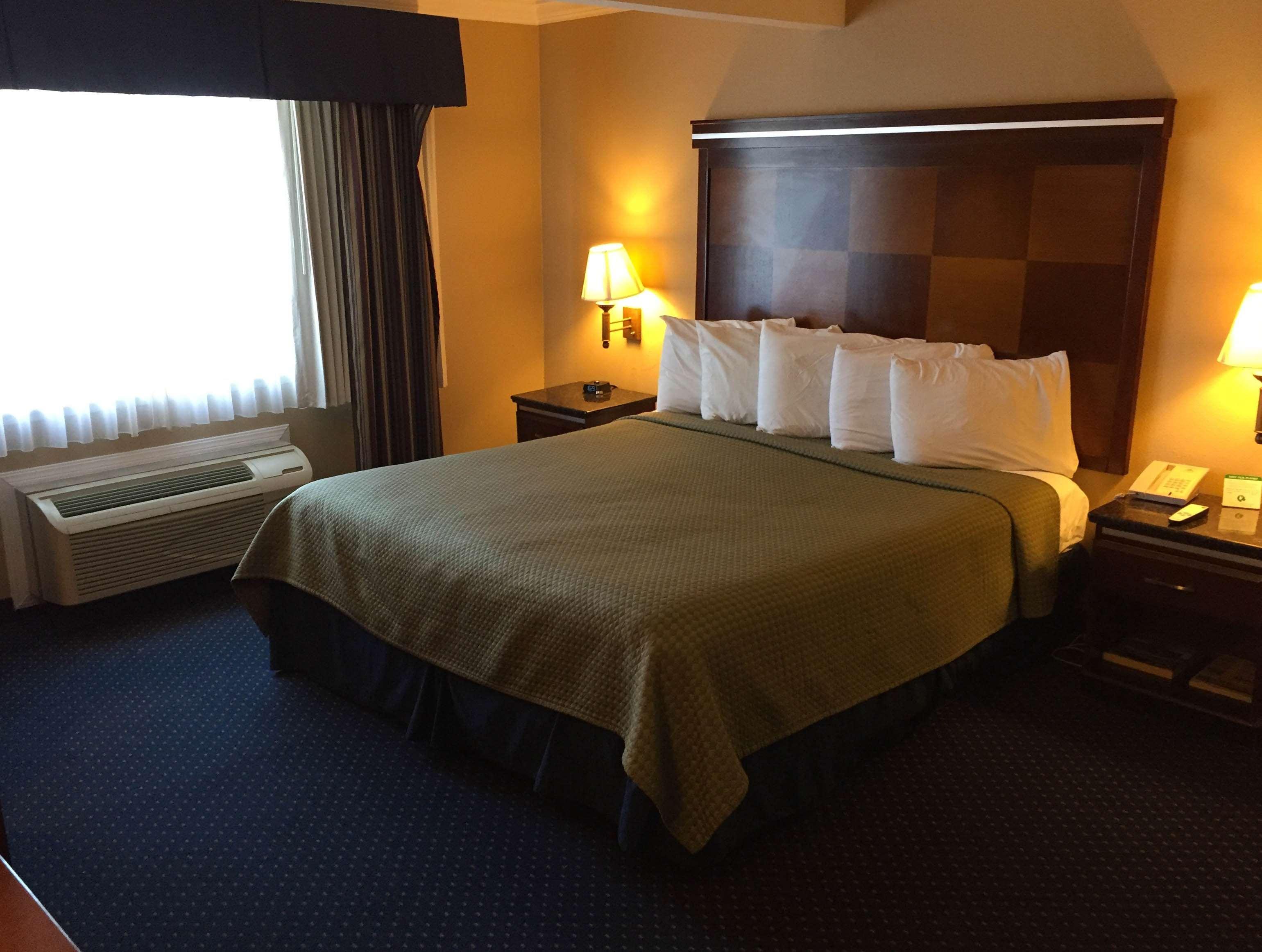 Inn At Bayshore San Mateo Dış mekan fotoğraf