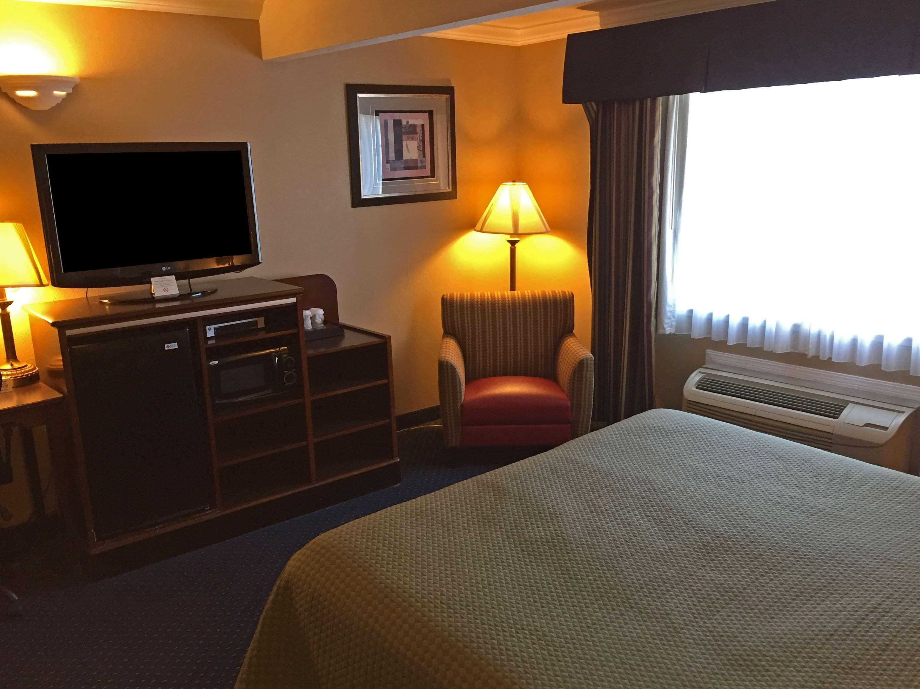 Inn At Bayshore San Mateo Dış mekan fotoğraf